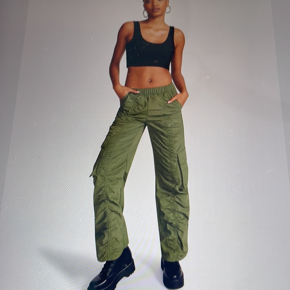 NWT STEVE MADDEN KENZIE OLIVE PANTS